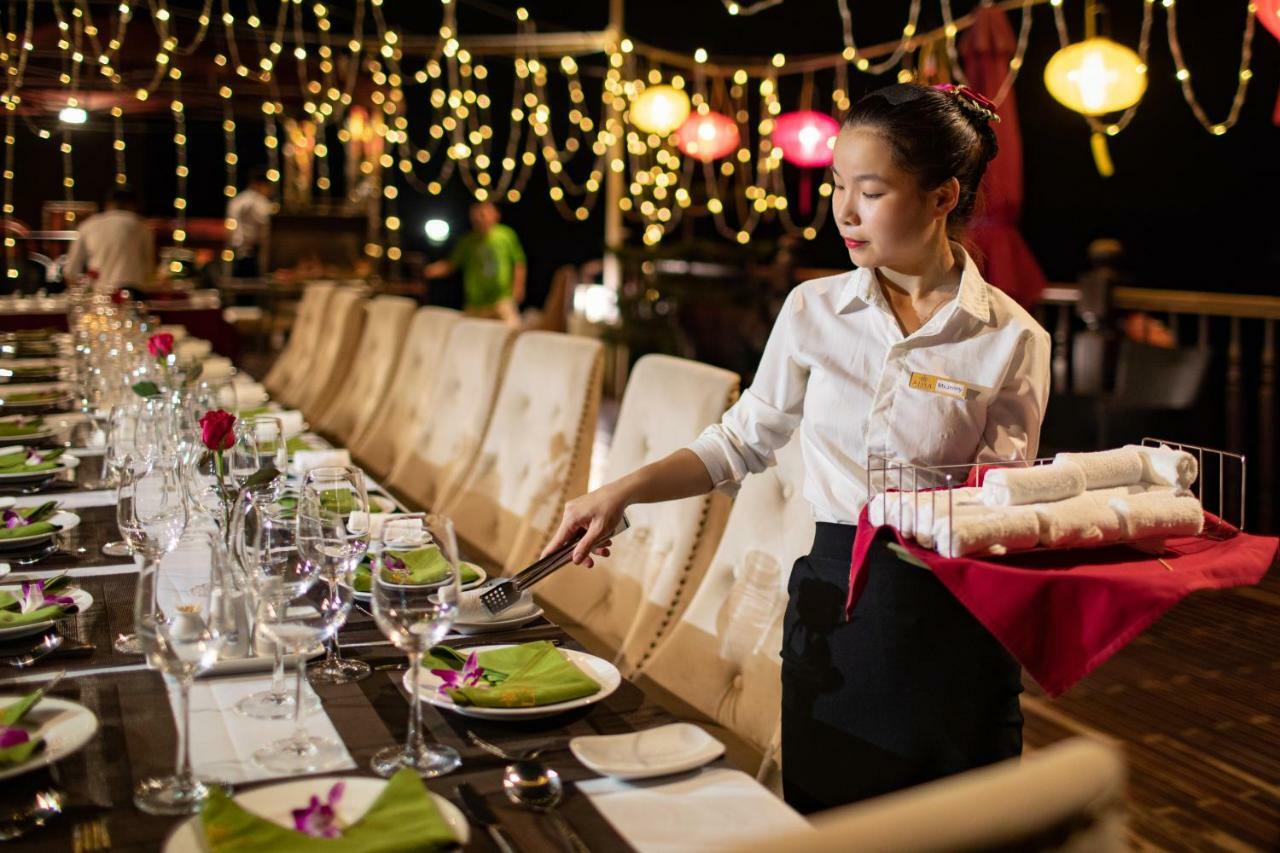 อลิสา พรีเมียร์ ครูซ Hotel ฮาลอง ภายนอก รูปภาพ