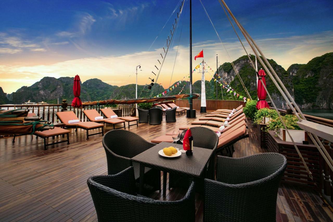 อลิสา พรีเมียร์ ครูซ Hotel ฮาลอง ภายนอก รูปภาพ