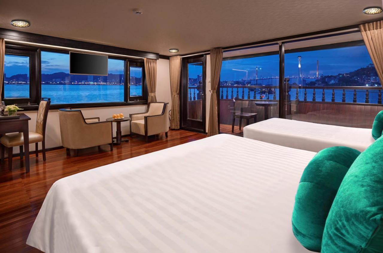 อลิสา พรีเมียร์ ครูซ Hotel ฮาลอง ภายนอก รูปภาพ